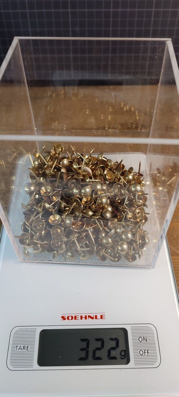 Alle Werkzeuge: Alte Polsternägel Gold glanz 500stk – Gebraucht aus Gelterkinden von MYSTOREFORYOU4460 1