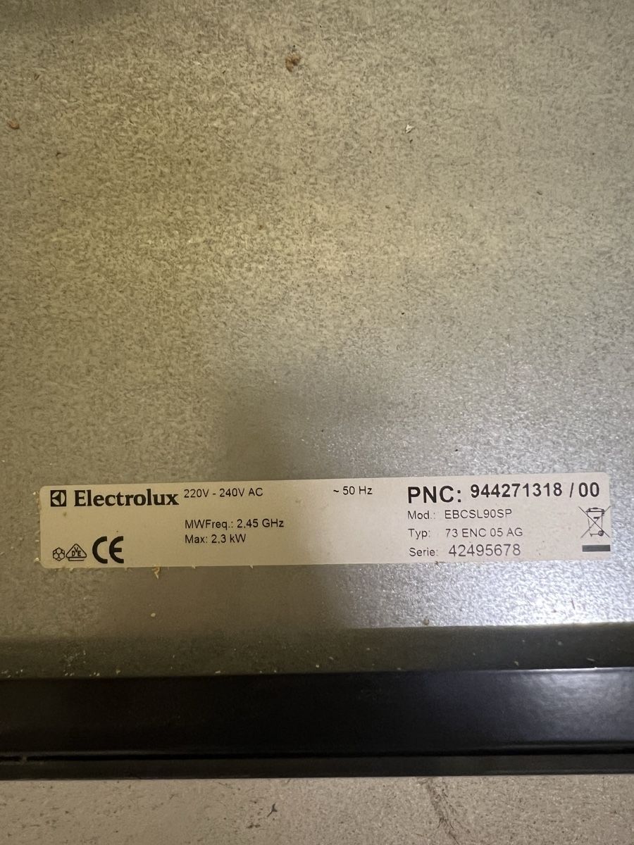 Electrolux Elettrodomestici da cucina: Electrolux Einbaubackofen EBCSL80SP gebraucht – Usato da Fehraltorf venduto da J.unti 1