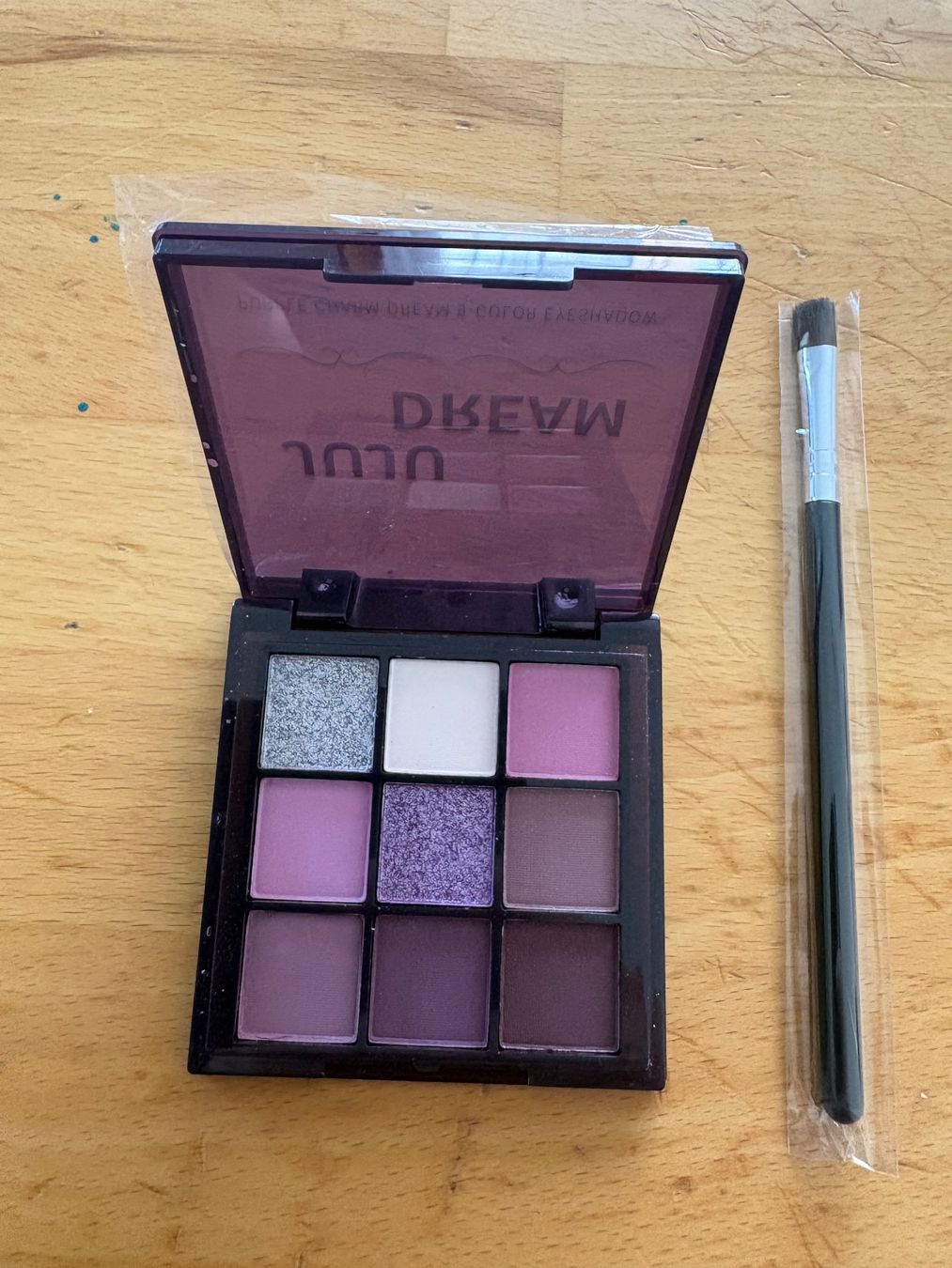 Make-up: Lidschatten Palette mit Pinsel – Neu und originalverpackt aus St.Gallen von Christianl02 1