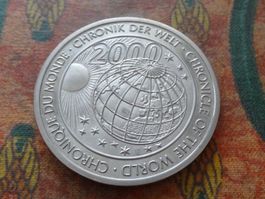 Pièce  40 mm  CHRONIQUE DU MONDE  /  BIRTH  OF CHRIST   2000