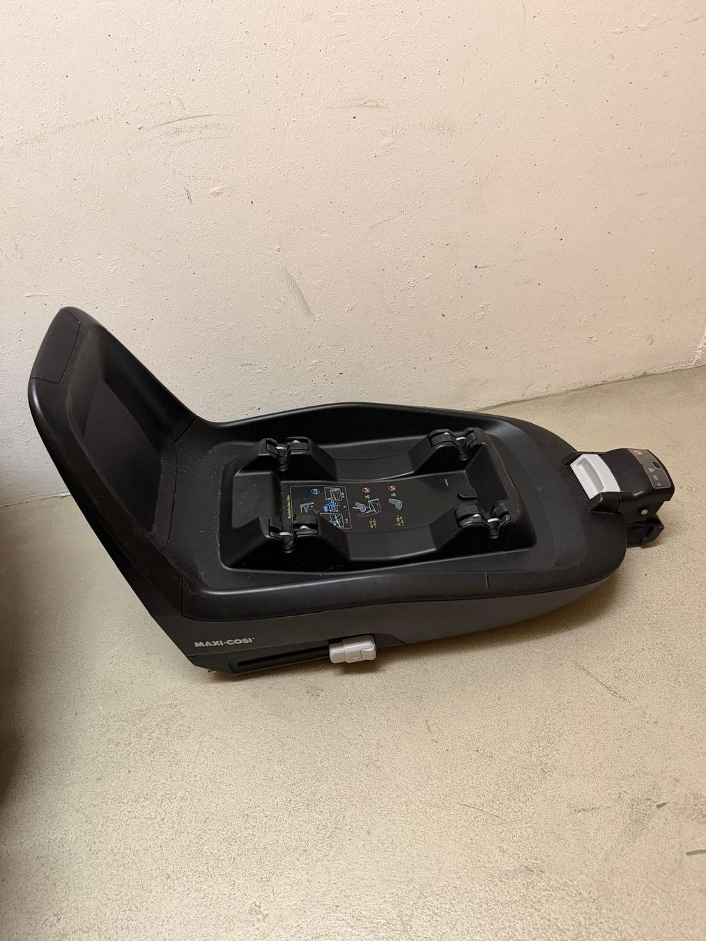 Maxi-Cosi Seggiolini per auto: Maxicosi + Isofix – Usato da Diessenhofen venduto da Carolinna 6