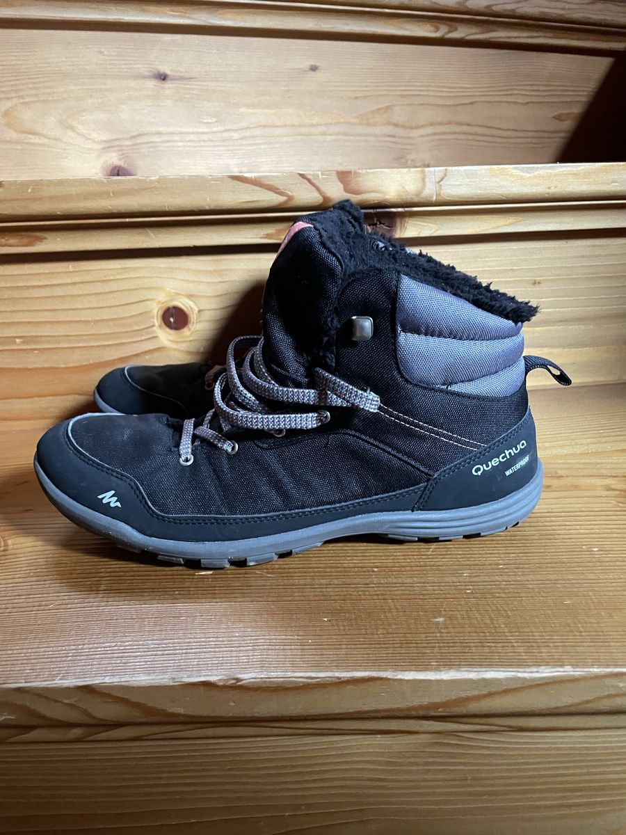 Decathlon Scarpe da donna: Bottes hiver Quechua – Usato da Martigny-Croix venduto da lem7 1