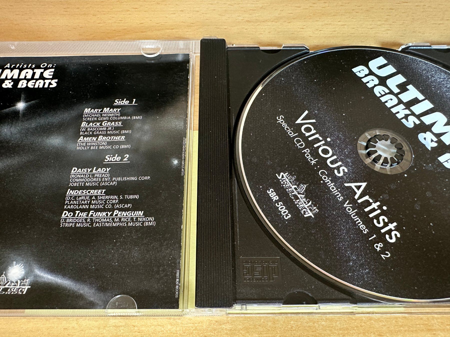 CD: Various – Ultimate Breaks & Beats Vol. 1 & 2 – Usato da Rikon im Tösstal venduto da Alpenmutz 2