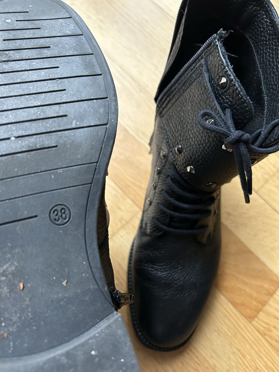 Damenschuhe: Boots, schwarz, Gr. 38, mit Nieten – Gebraucht aus Basel von MyAn 3