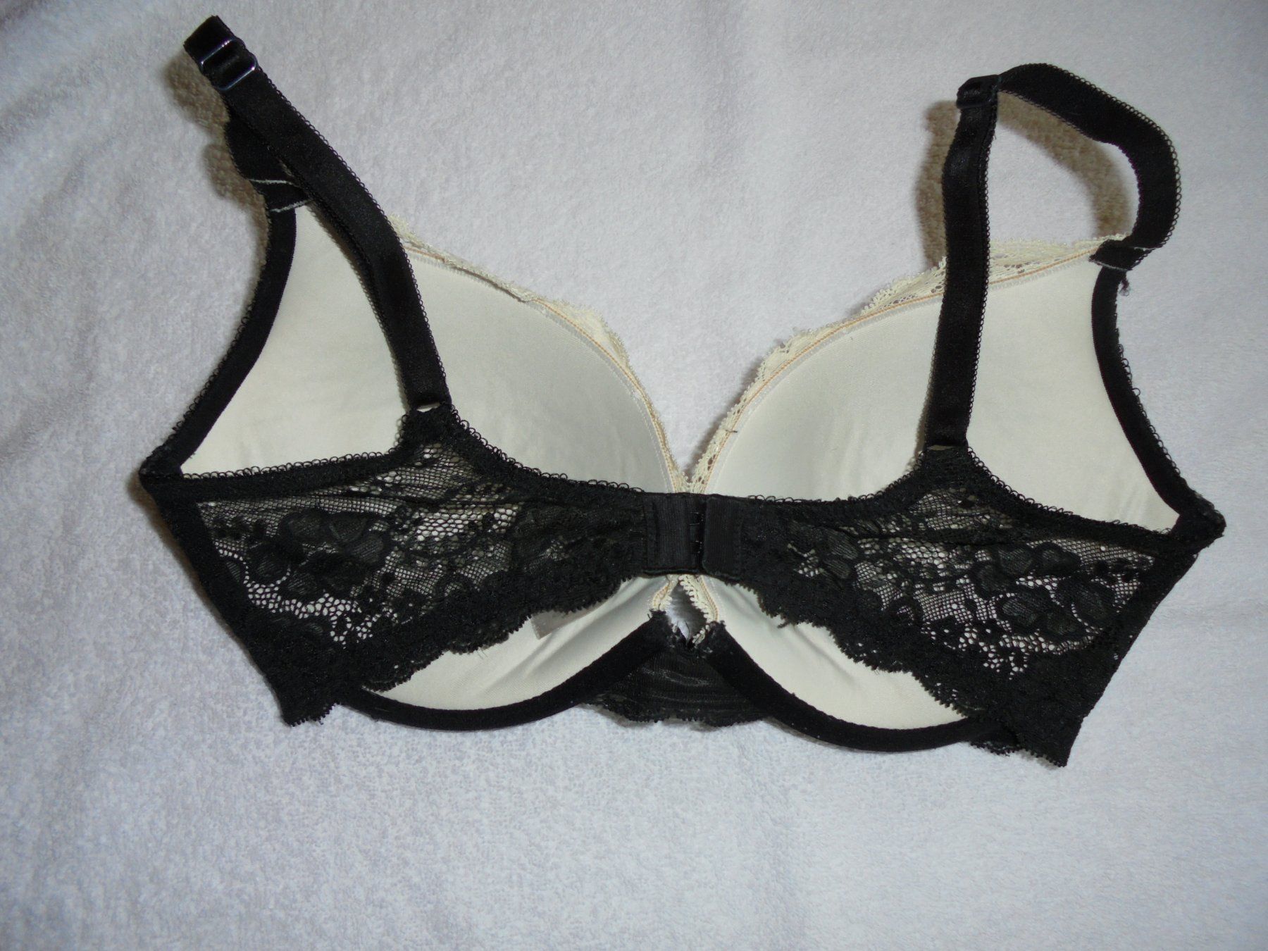 Victoria's Secret Altra biancheria intima: VICTORIA'S SECRET BH 34 DD / 75 E – Usato da Aarau Rohr venduto da PinkSchwein 3