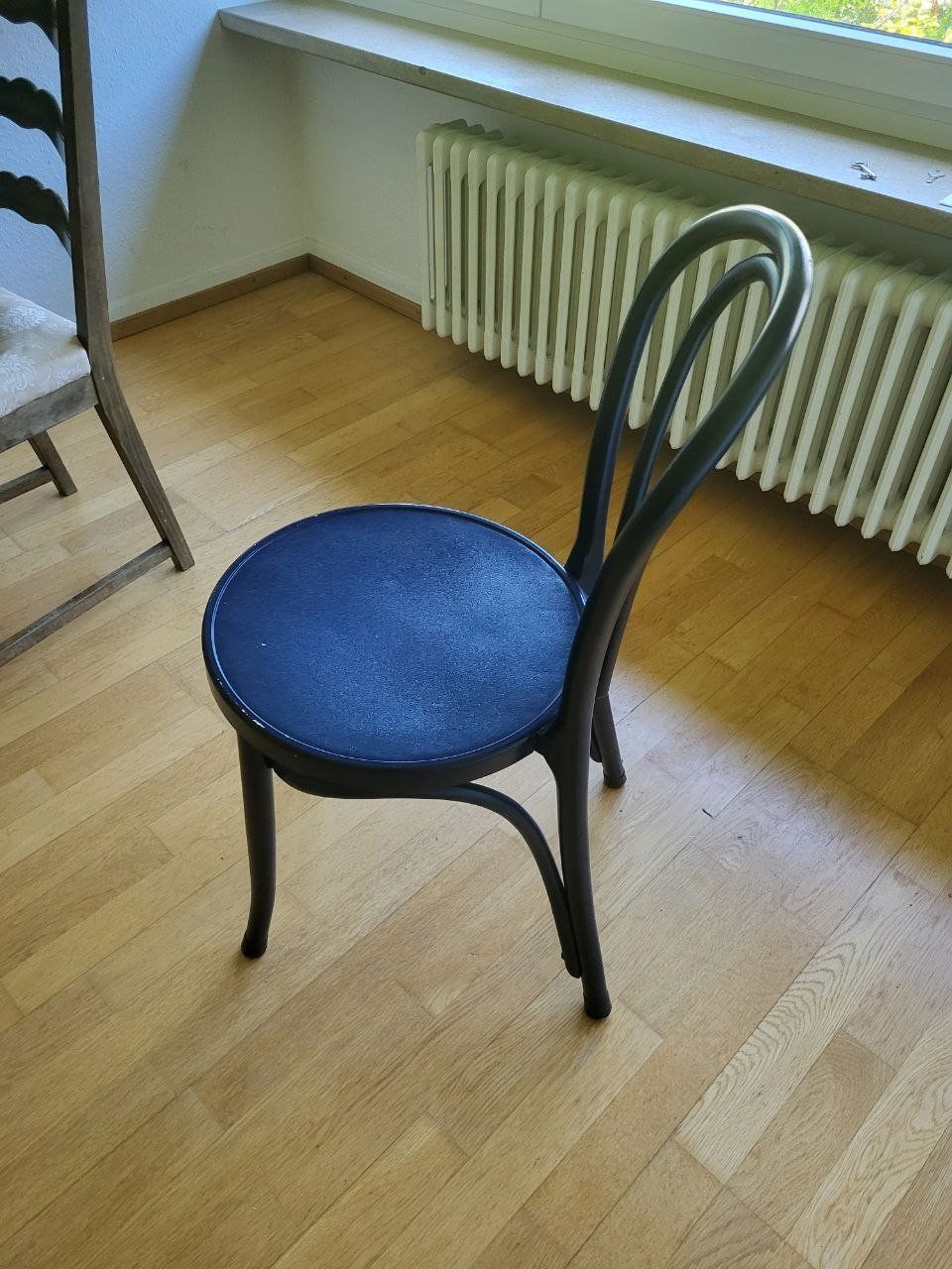 Sedie: Schwarzer Bistrostuhl im klassischen Thonet-Stil – Usato da Zurich venduto da ere_pq6j 3