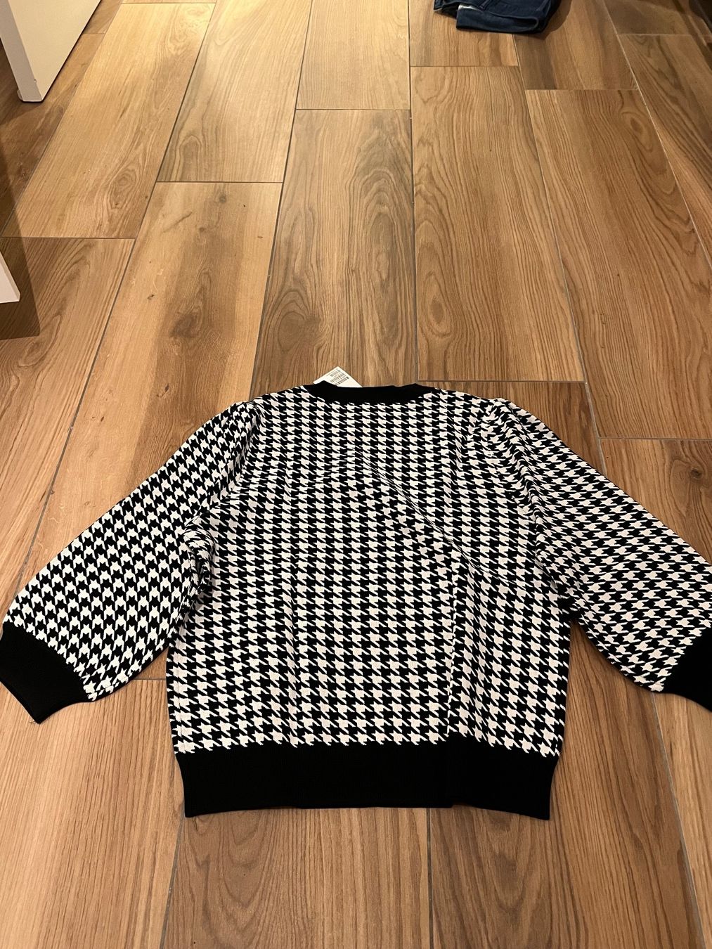 H&M Tops: Top H&M Gr M – Neu und originalverpackt aus Hinwil von jua_t8vd 2