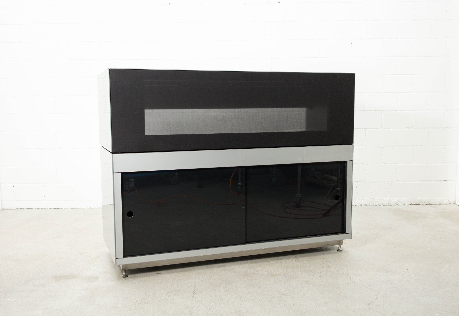 Spectral TV Möbel: Zweiteiliges Spectral Möbel / Sideboard – Gebraucht aus Zürich von ZuercherBrockenhaus