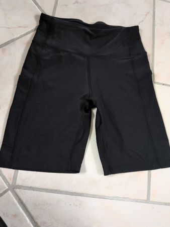 Kurze Sporthose Grösse M