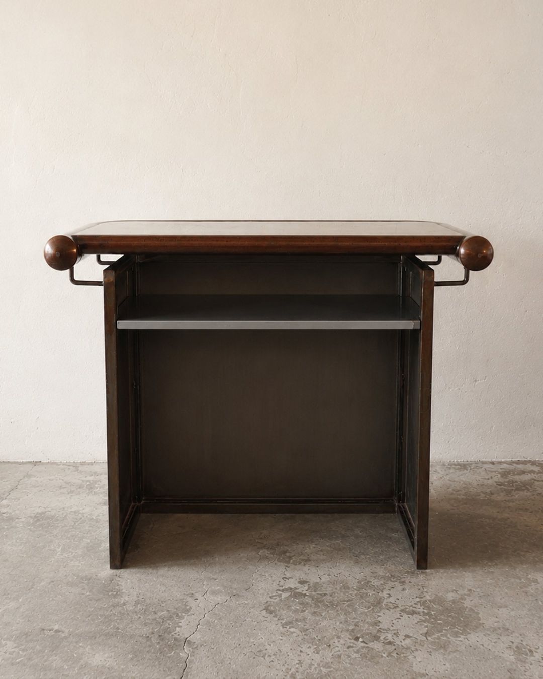 Ladenausstattungen & Messebau: BAR DESIGN BRUTALISTE – Gebraucht aus Moutier von Vintage-signature 6