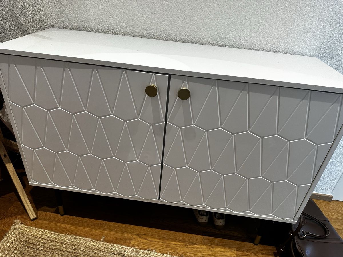 Commodes: Beliani Kommode – D'occasion à Langnau am Albis par Vanessa91_LA