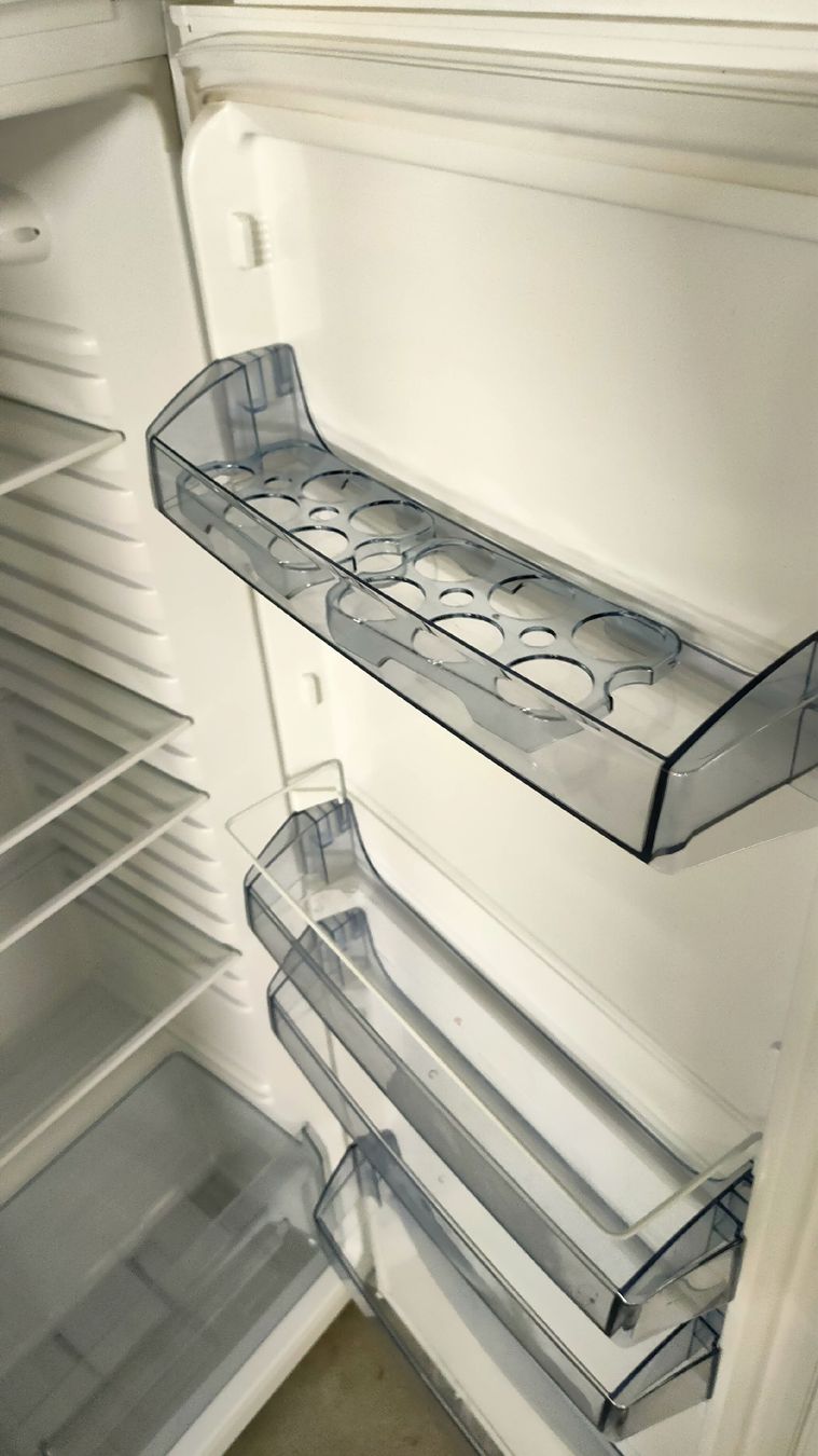 Hisense Frigoriferi: HISENSE 250L Kühlschrank – Usato da Frick venduto da renmar63 2