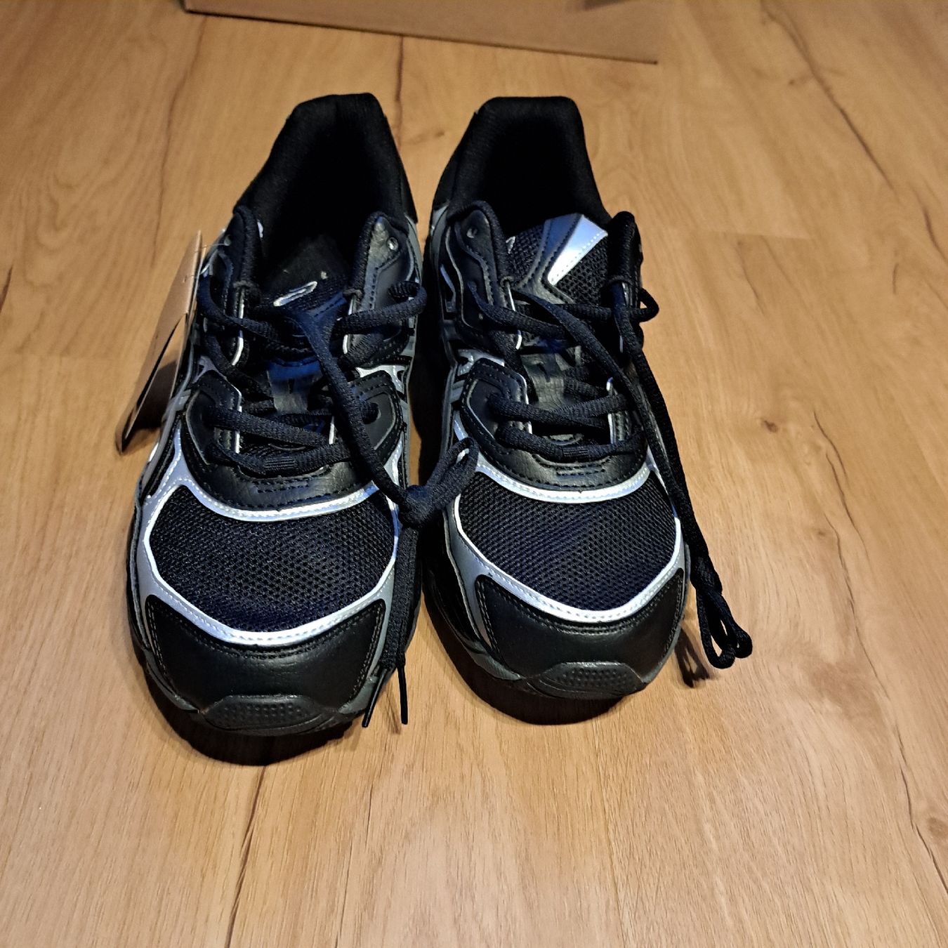 Asics Herrenschuhe: ASICS NYC Gel Gr. 45 – Neu und originalverpackt aus Wilen b. Wollerau von mar_bd98 2
