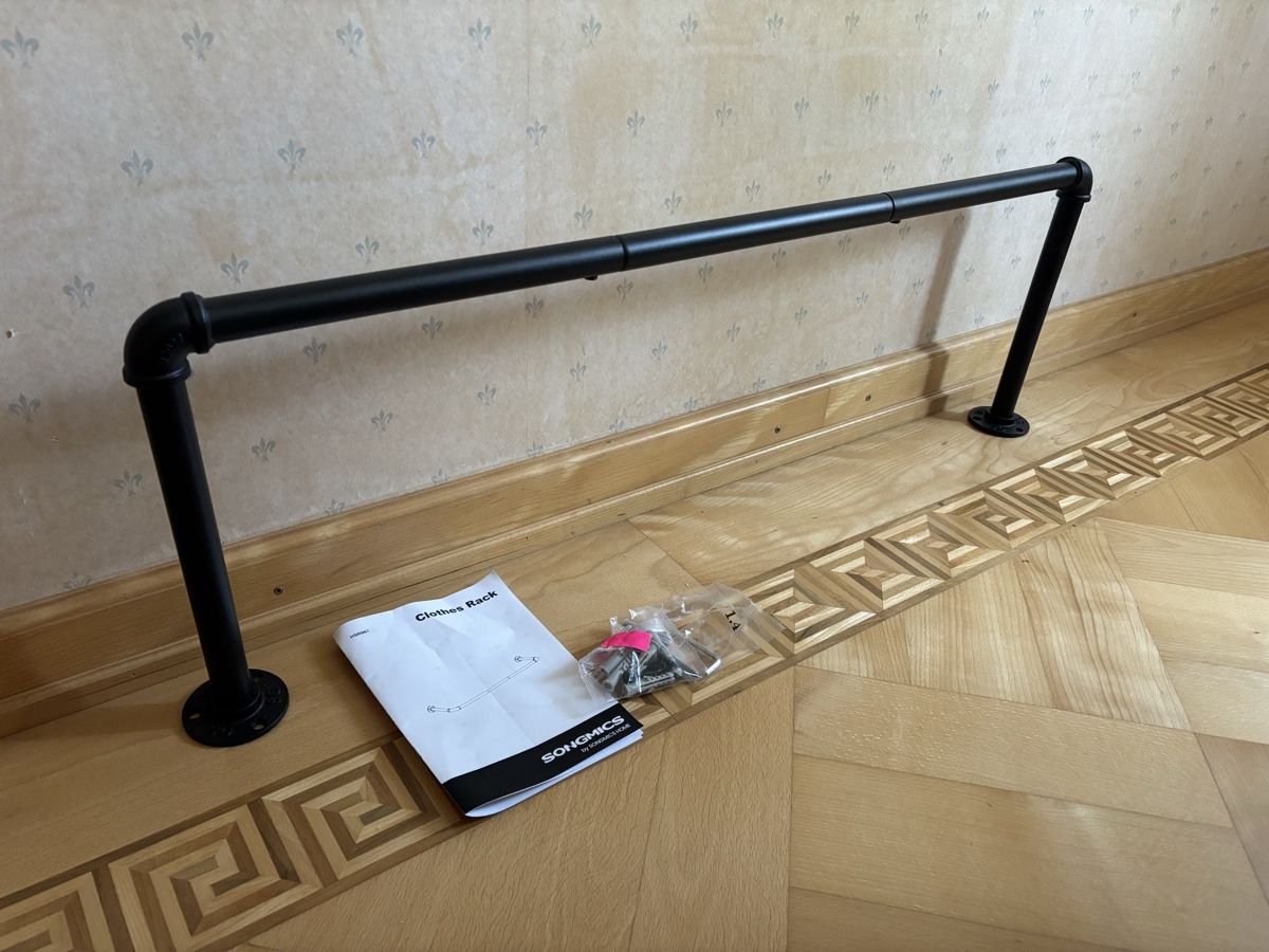 Garderobe: Songmics Kleiderstange Rebecca  – Neu (gemäss Beschreibung) aus Zürich von padidap