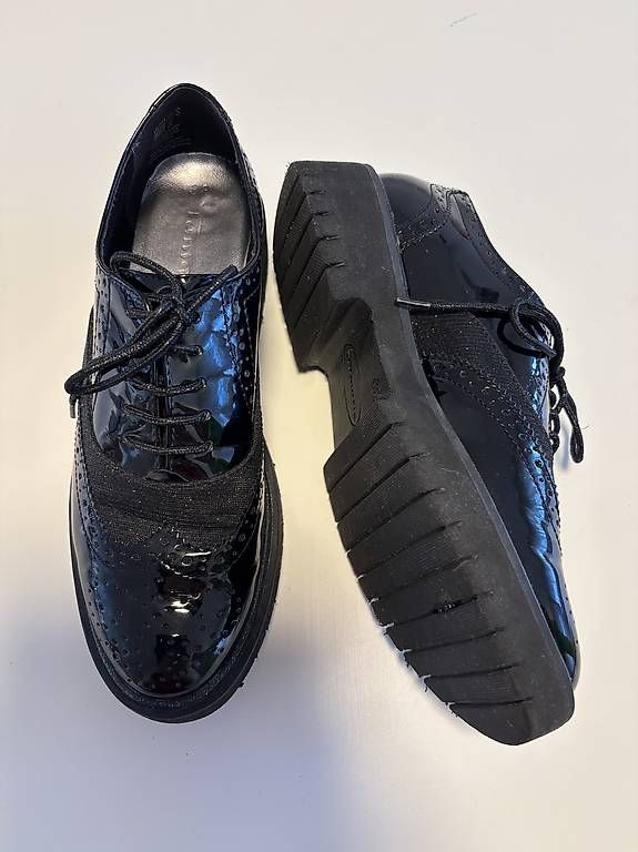 Tamaris Scarpe da donna: Tamaris Halbschuhe Gr 38 – Usato da Zürich venduto da Nicole_852