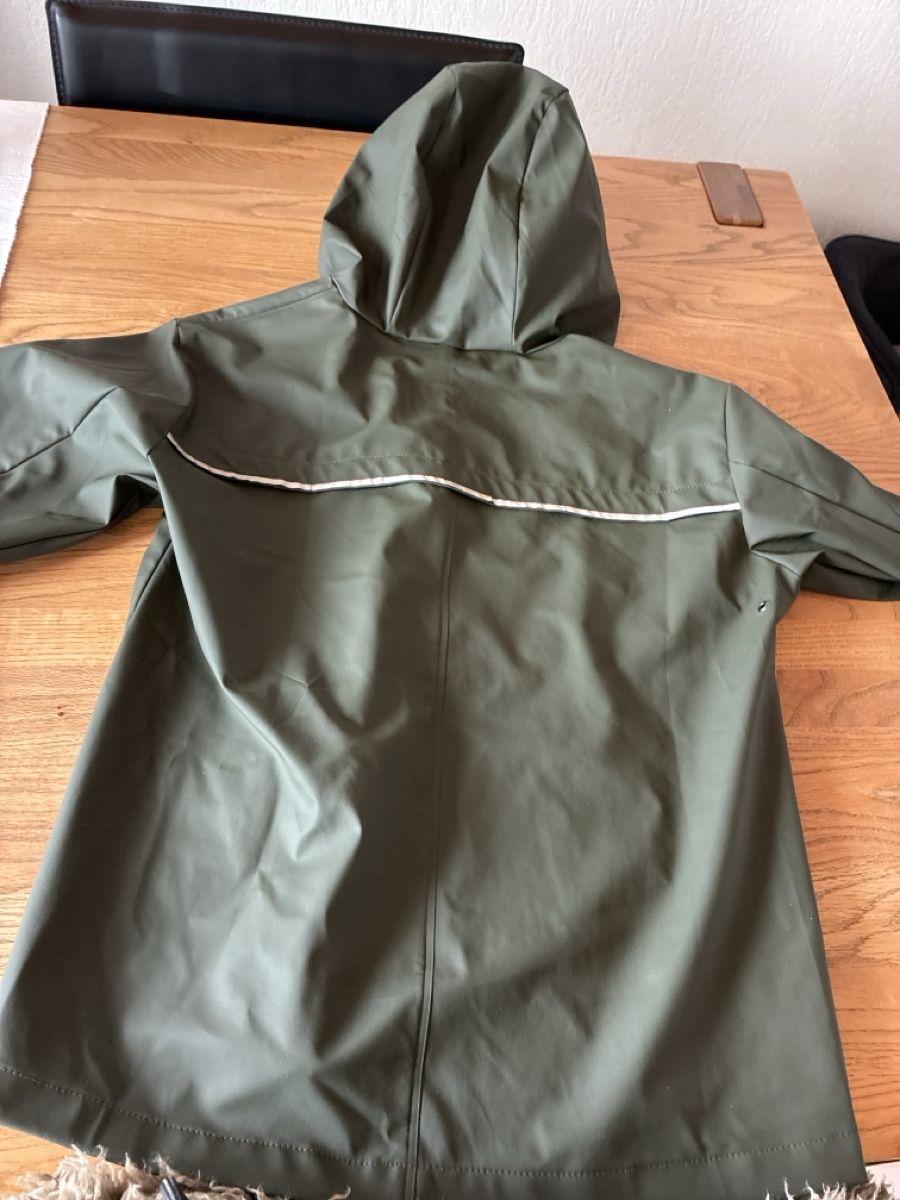 Vingino Jacken & Mäntel: Kinderregenjacke Vingino – Gebraucht aus Zizers von Hallab 2