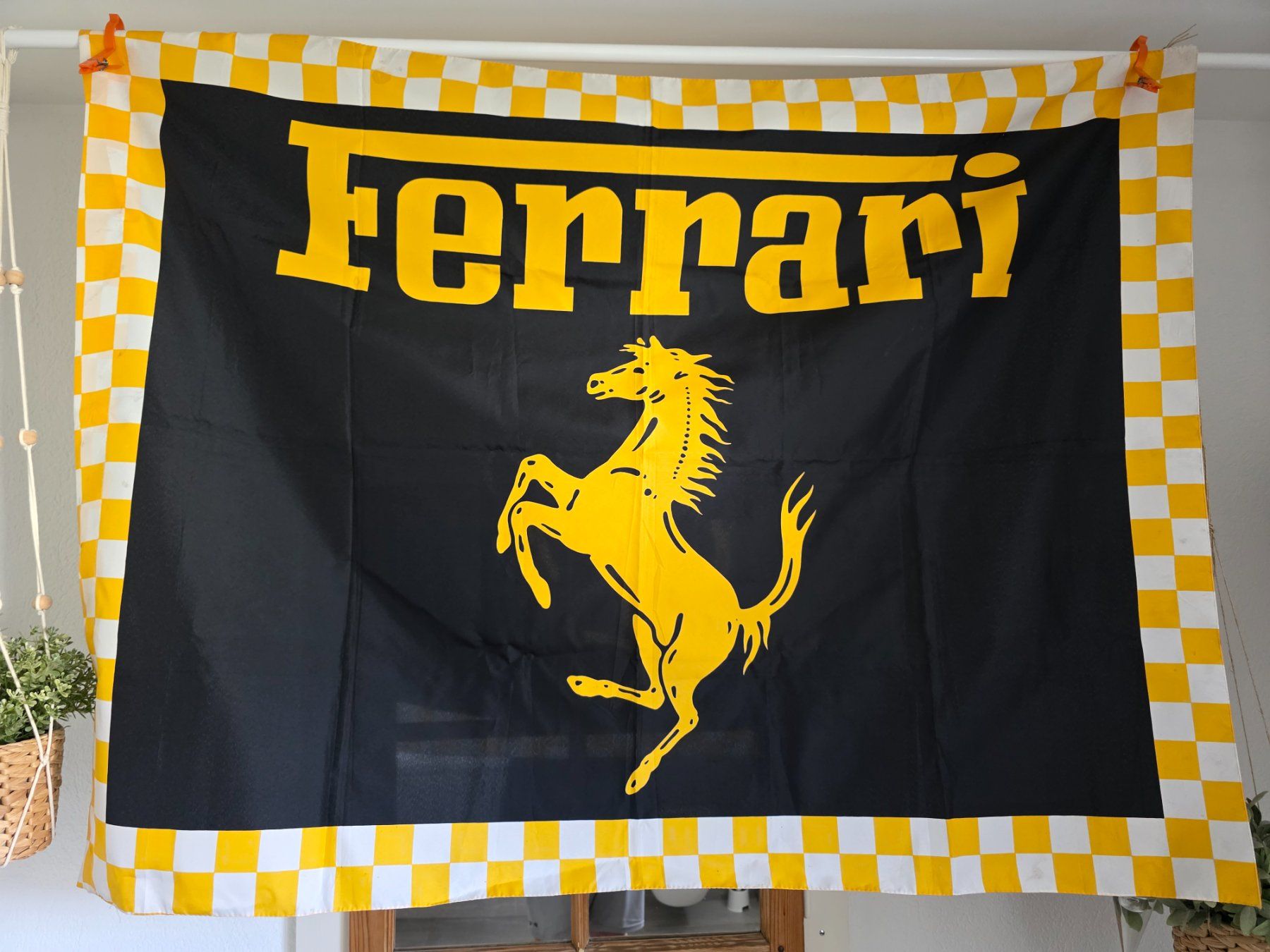 Bandiere: Ferrari - 4 verschiedene Fahnen – Usato da Zell LU venduto da Txxl 1