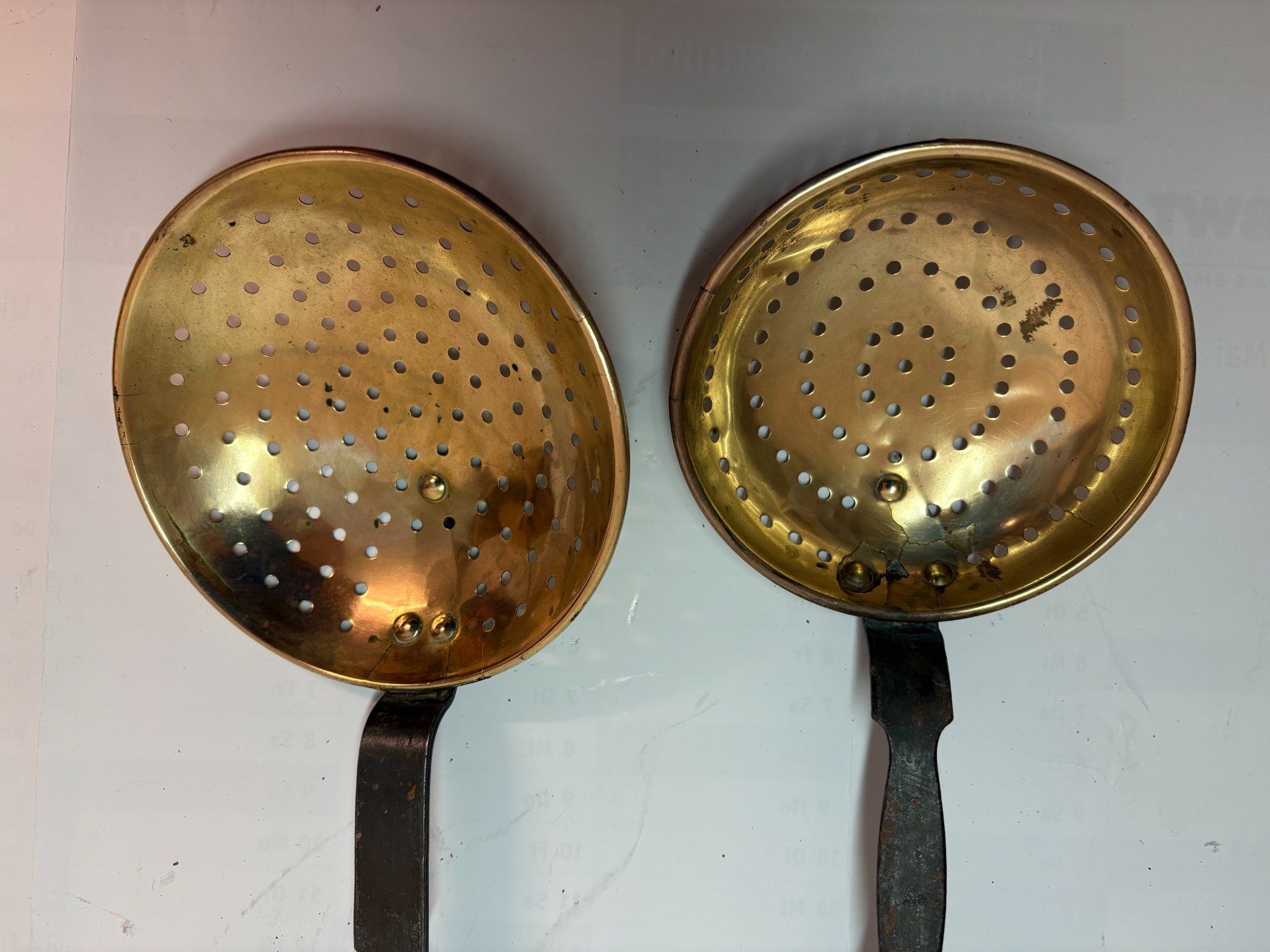 Elettrodomestici da cucina: 2 Schöpfsiebe, Siebkellen, Kupfer-Siebe antik – Usato da Herzogenbuchsee venduto da chisu51 2