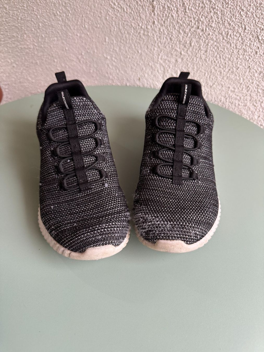 Skechers Scarpe da uomo: Skechers Grösse 36 grau – Usato da Kägiswil venduto da Jindujune 1