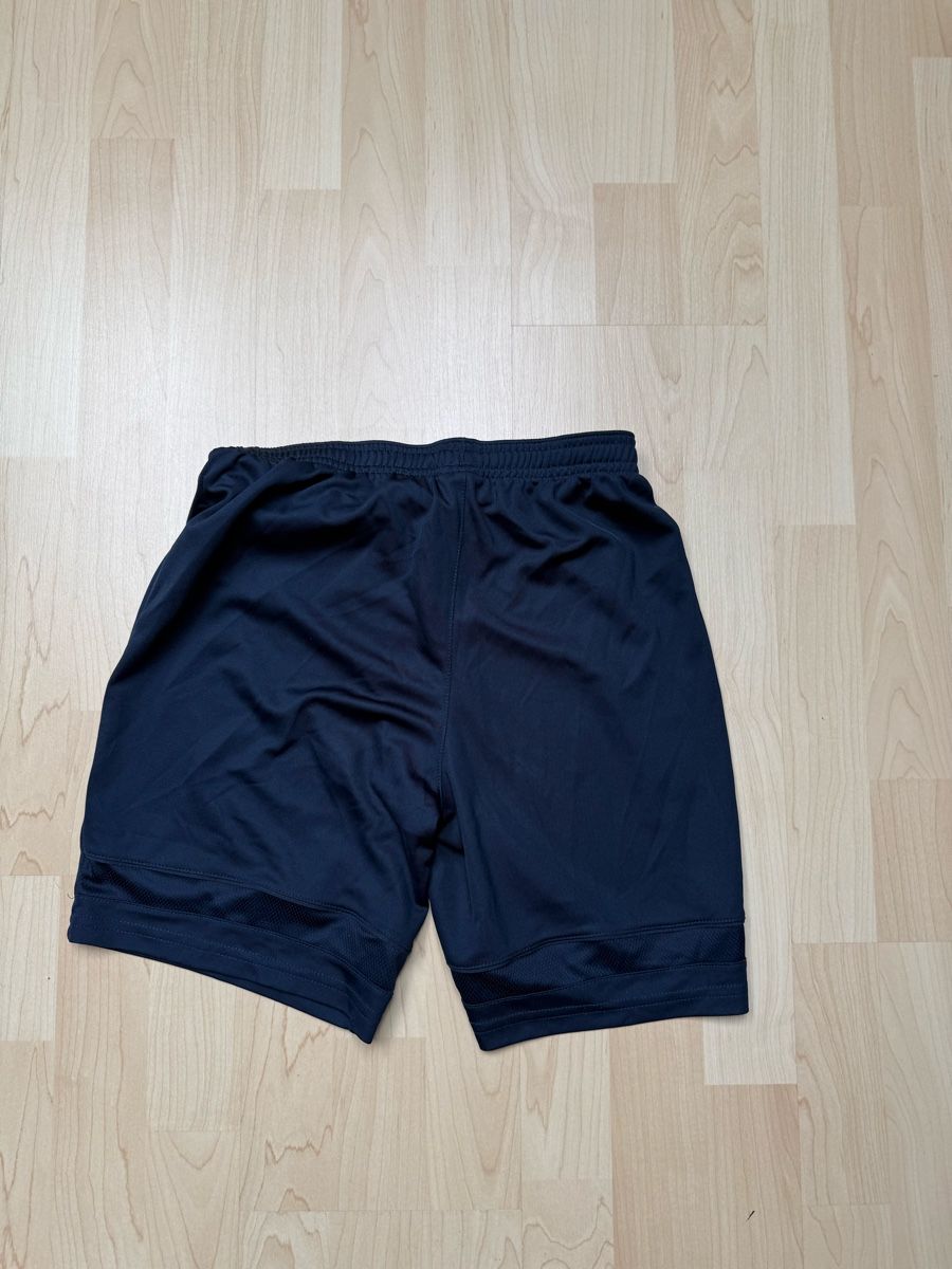 Nike Pantaloni: Nike Dri-FIT Training Shorts – Usato da Urdorf venduto da rob_c5wf 1