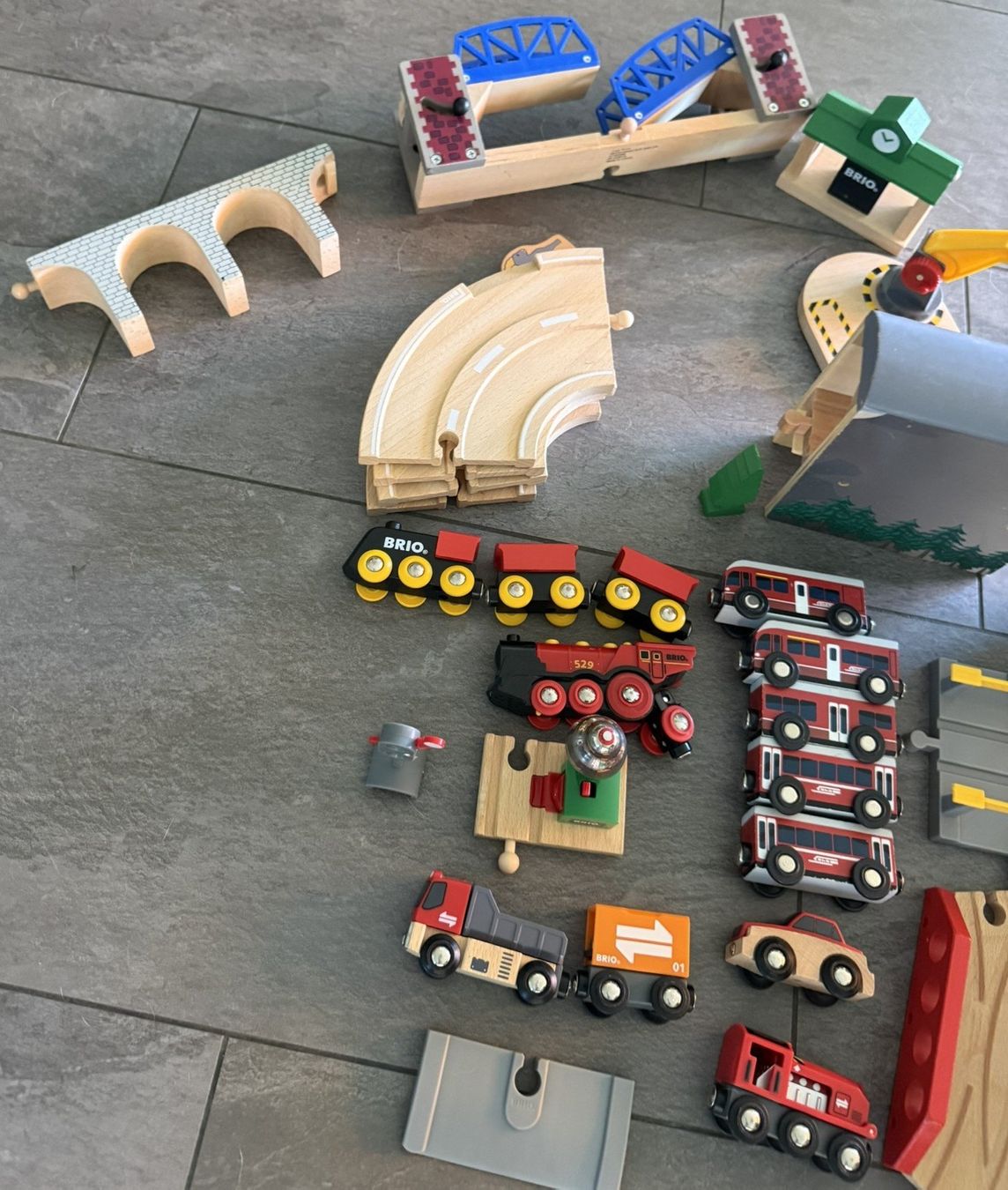 Brio Jouets: Brio Holzeisenbahn – D'occasion à Seedorf BE par Tostone 5