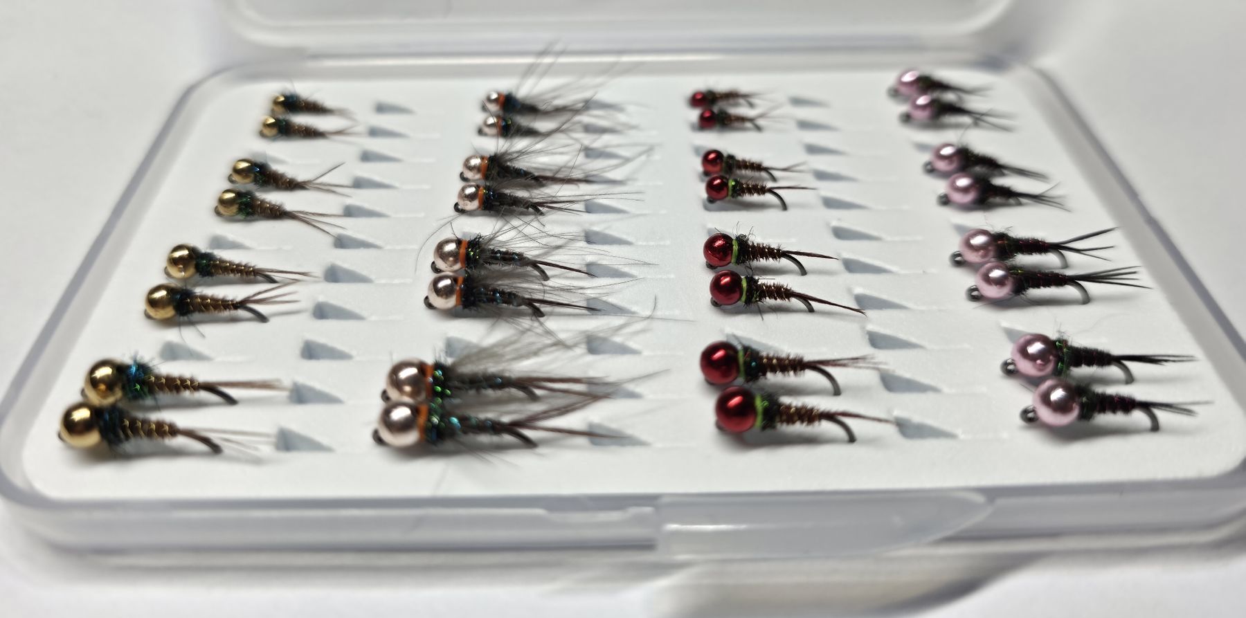 Esche: Box mit 32 Tungsten Nymphen – Nuovo (secondo la descrizione) da Degersheim venduto da HookedOnTheFly 1