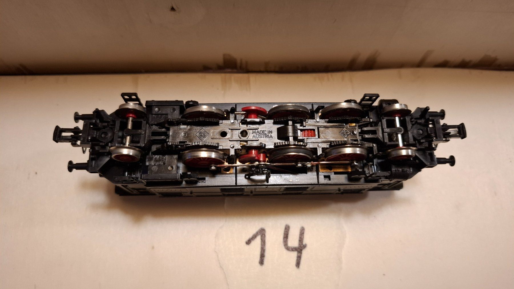 Modelleisenbahnen: Roco 4145ROC BR132 E32 103 in DB (14) – Gebraucht aus Leuzigen von vwkaeferteile.ch 5
