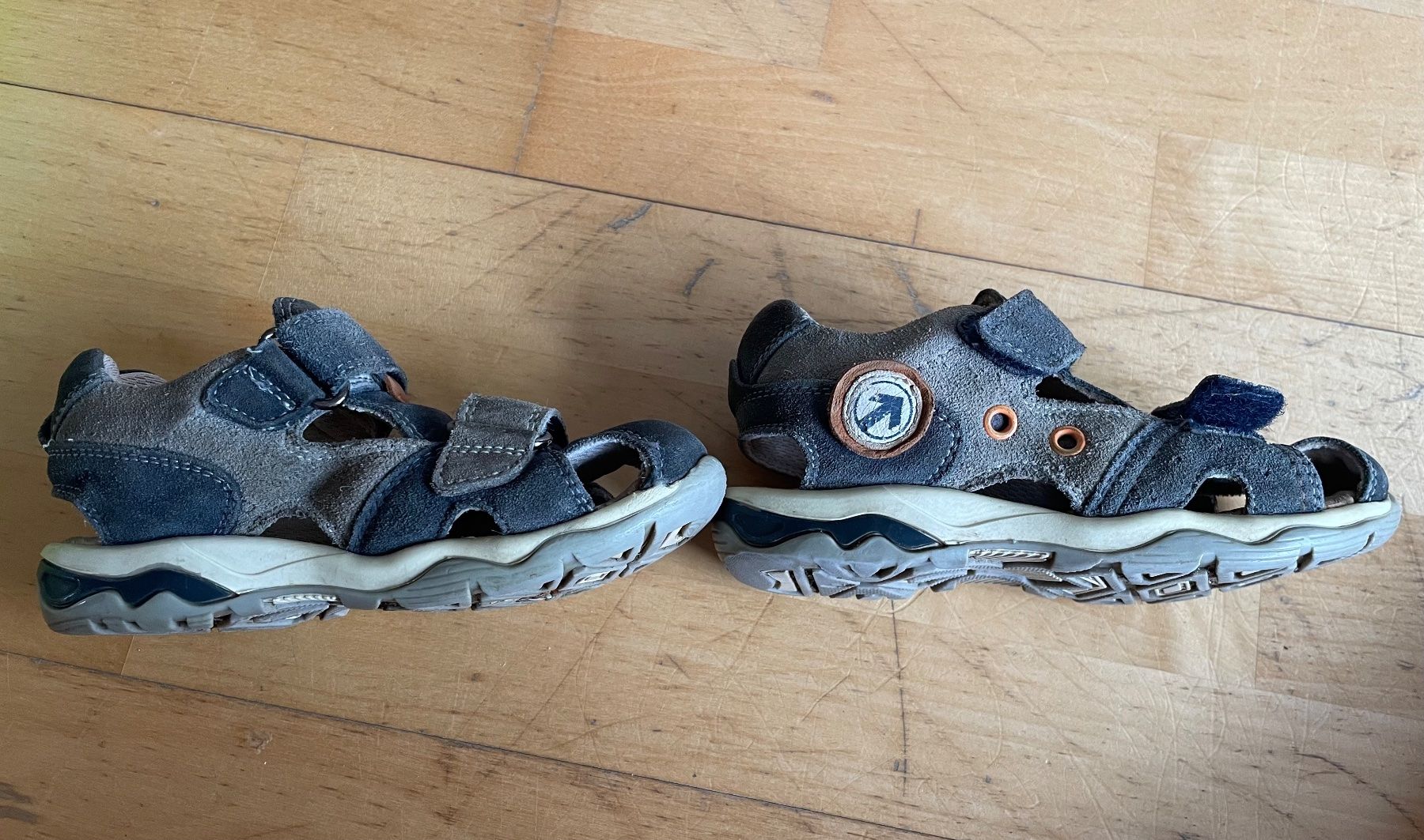 Chaussures garçon: Sandalen Gr 27 – D'occasion à Hüntwangen par fra_7nd2 2
