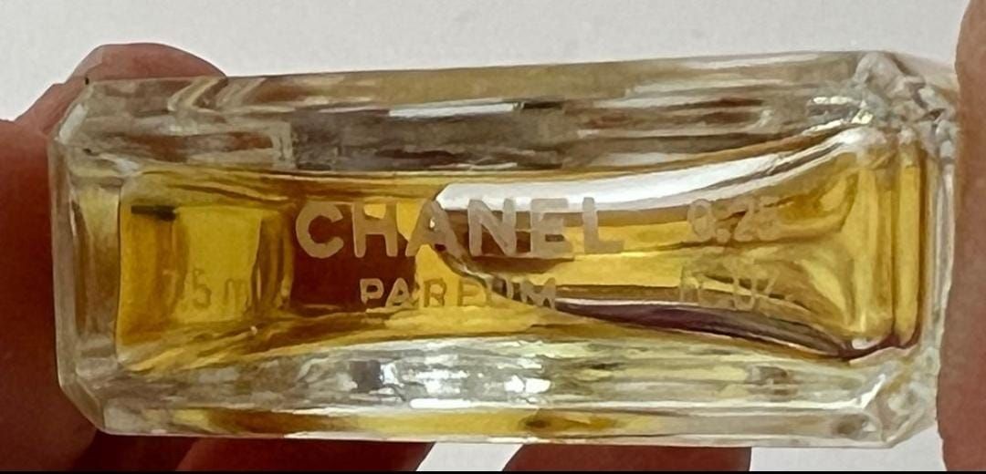 Chanel Profumi & Eau de Toilette: Parfum CHANEL Allure 7.5ml – Usato da Kestenholz venduto da Porsche117 1