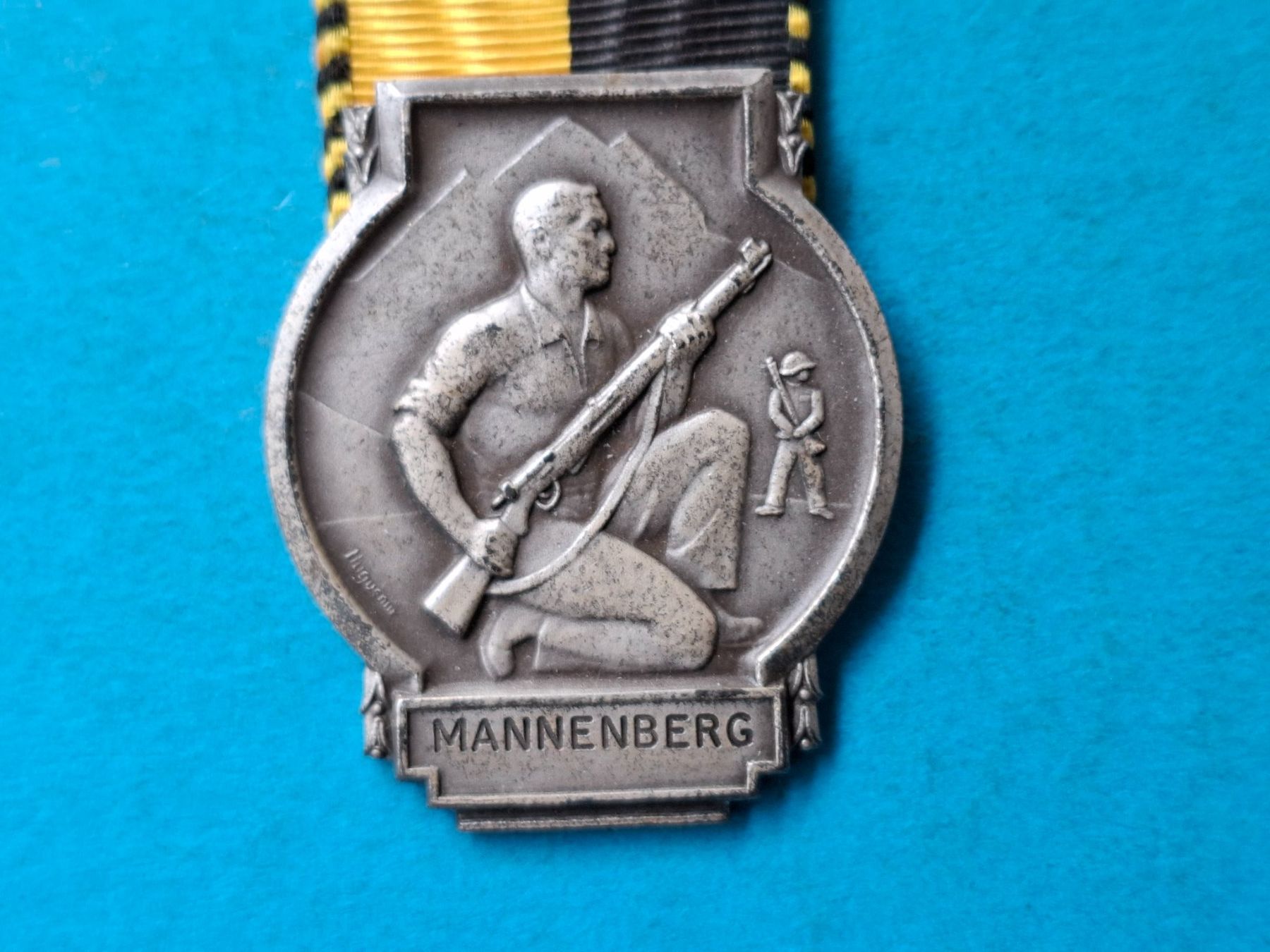 Médailles: Mannenberg (L414) – Défectueux à Schwanden GL par Suvorov