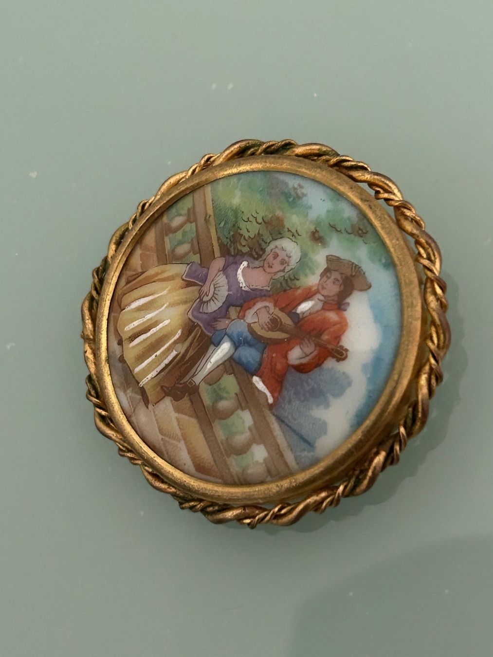 Broches & Aiguilles: Wunderschöne, alte Limoges-Brosche – D'occasion à Eschenz par glaro14 3