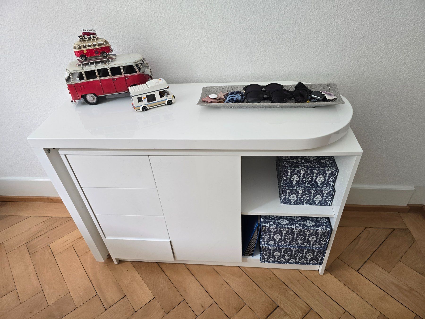 Cassettiere: Sideboard Pult Schreibtisch – Usato da Zürich venduto da Daroni