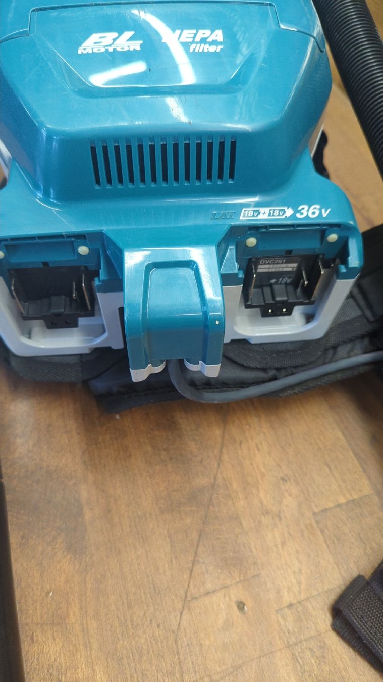 Makita Aspirateurs & Accessoires: Makita Rucksackstaubsauger – D'occasion à Herzogenbuchsee par rou_yyh2 6