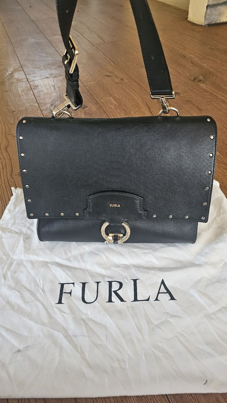 Furla Borse da donna: Wunderschöne Original Furla Tasche, in 2 Styles tragbar – Usato da Ortschwaben venduto da chantilly79