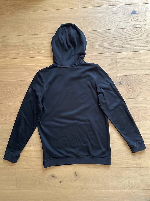 Maglioni & Felpe: Under Armour Kapuzen Pullover  – Usato da Ostermundigen venduto da Idunn 1