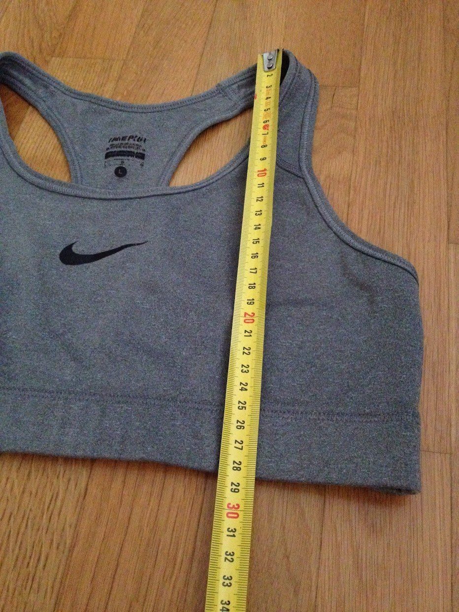 Nike Tops: Sport Top Nike – D'occasion à Dübendorf par Fip05 3
