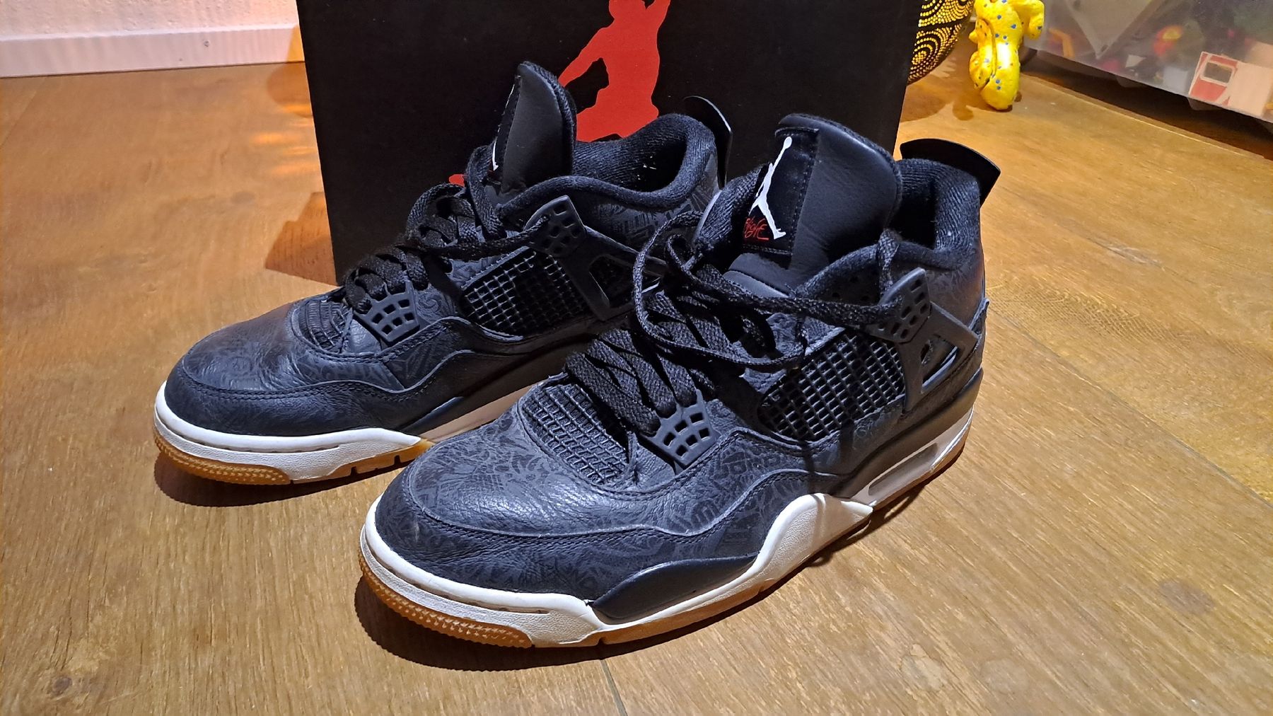 Herrenschuhe: jordan 4 retro – Gebraucht aus Emmenbrücke von jkuster 3