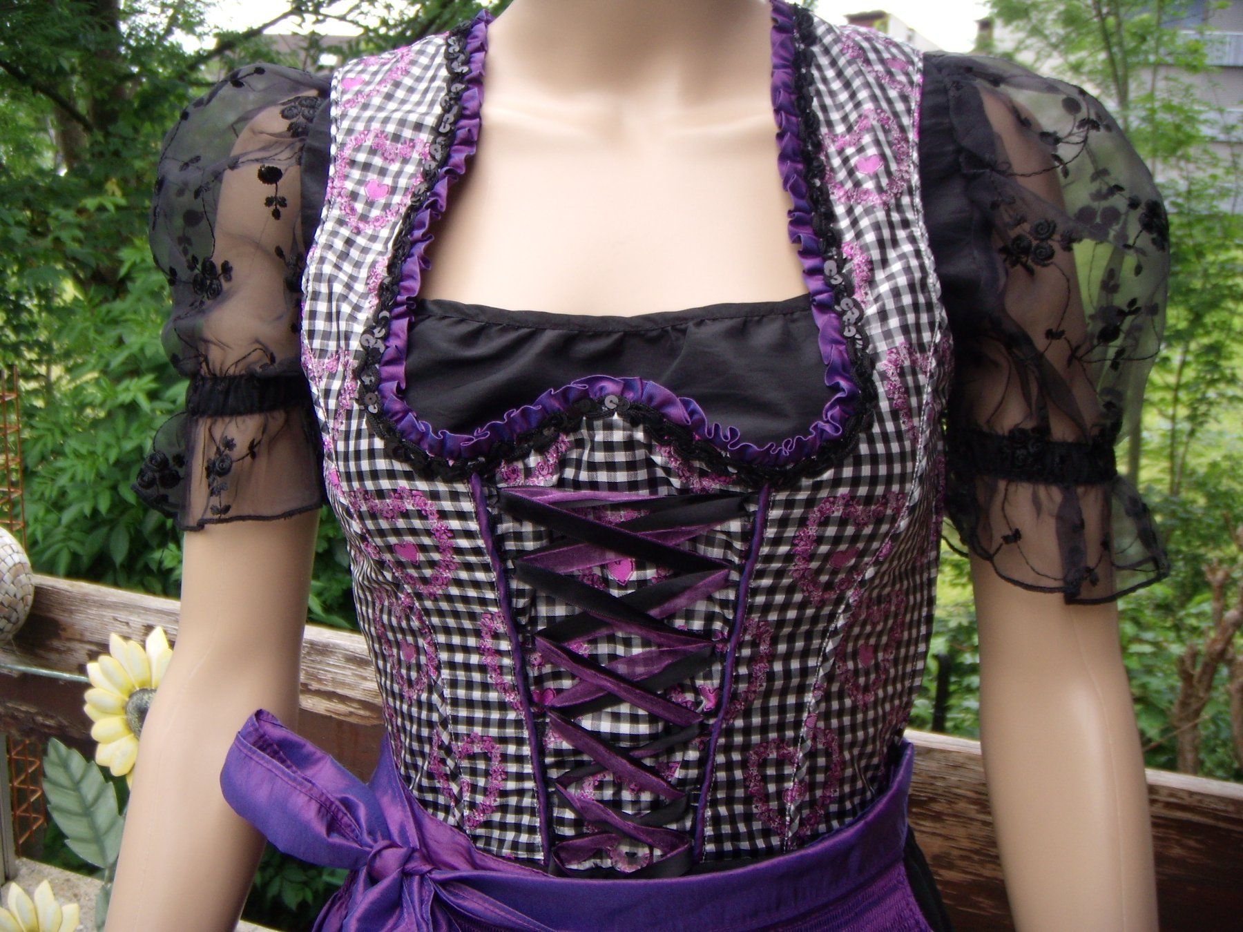 Kostüme: Country Line Dirndl , Gr.32 , schwarz- lila – Neu (gemäss Beschreibung) aus Schwarzenbach SG von Rigus 5