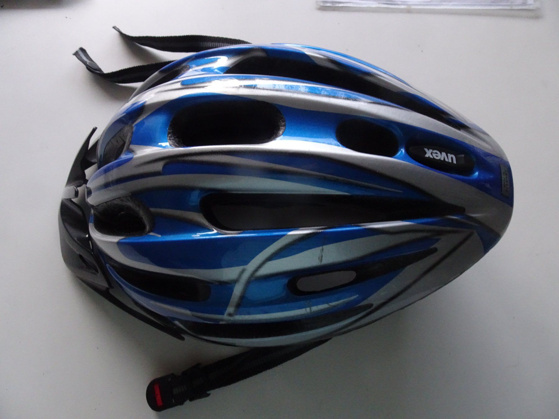 Uvex Caschi: Velo-Helm blau – Usato da männedorf venduto da purzelchen 1