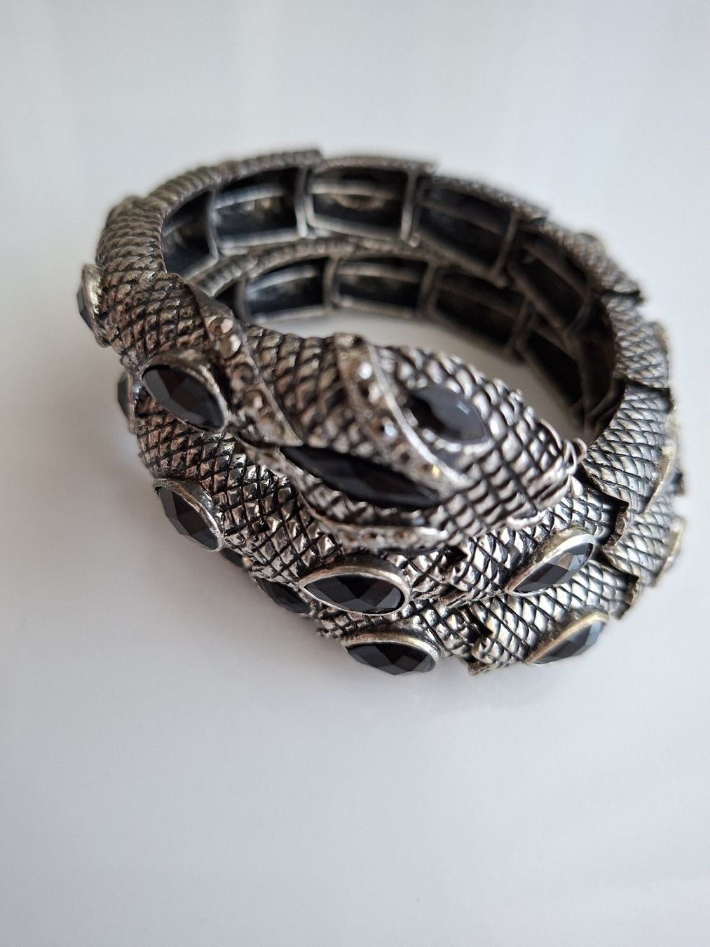 Armbänder & -reifen: Bracelet Serpent Argenté Noir Statement Vintage Extensible – Neu (gemäss Beschreibung) aus Lutry von Sim_Sta 1