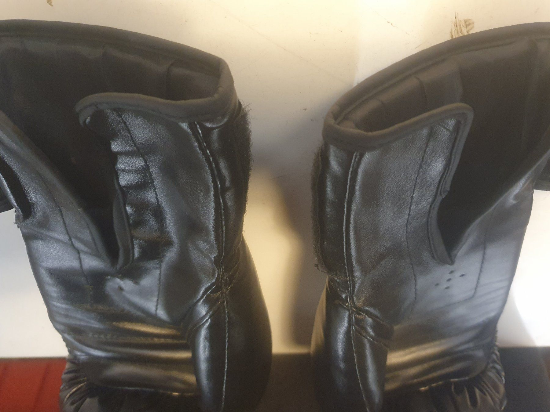 Guanti & manicotti: Boxhandschuhe grösse S – Usato da Zürich venduto da loosebone 5