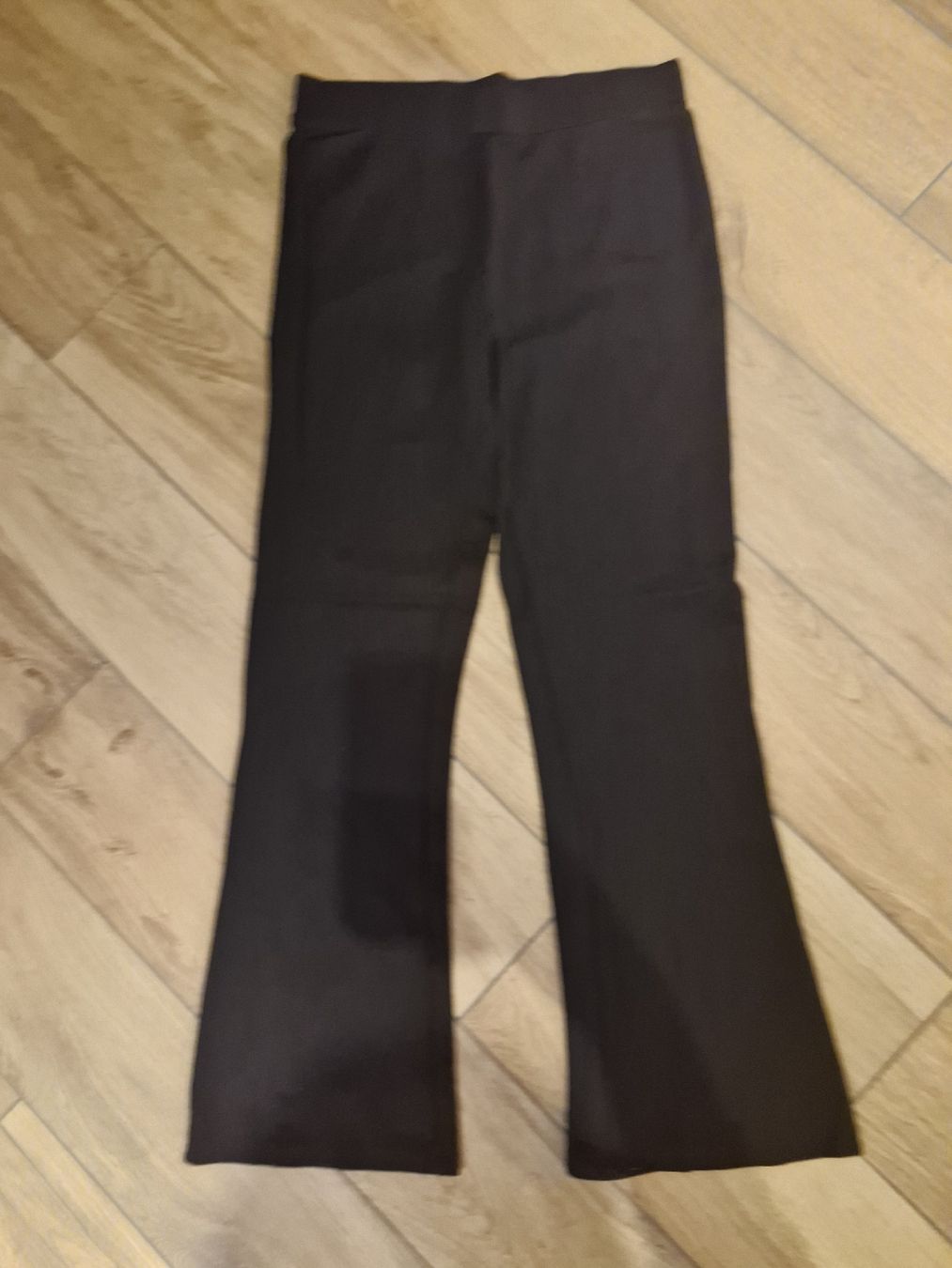 Pantaloni: Schlaghosen – Usato da Muotathal venduto da Sereina-muheim
