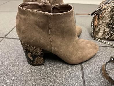 Damenschuhe: Stiefeletten und Tasche Schlangenmuster – Neu (gemäss Beschreibung) aus Olten von sae_82z2 4
