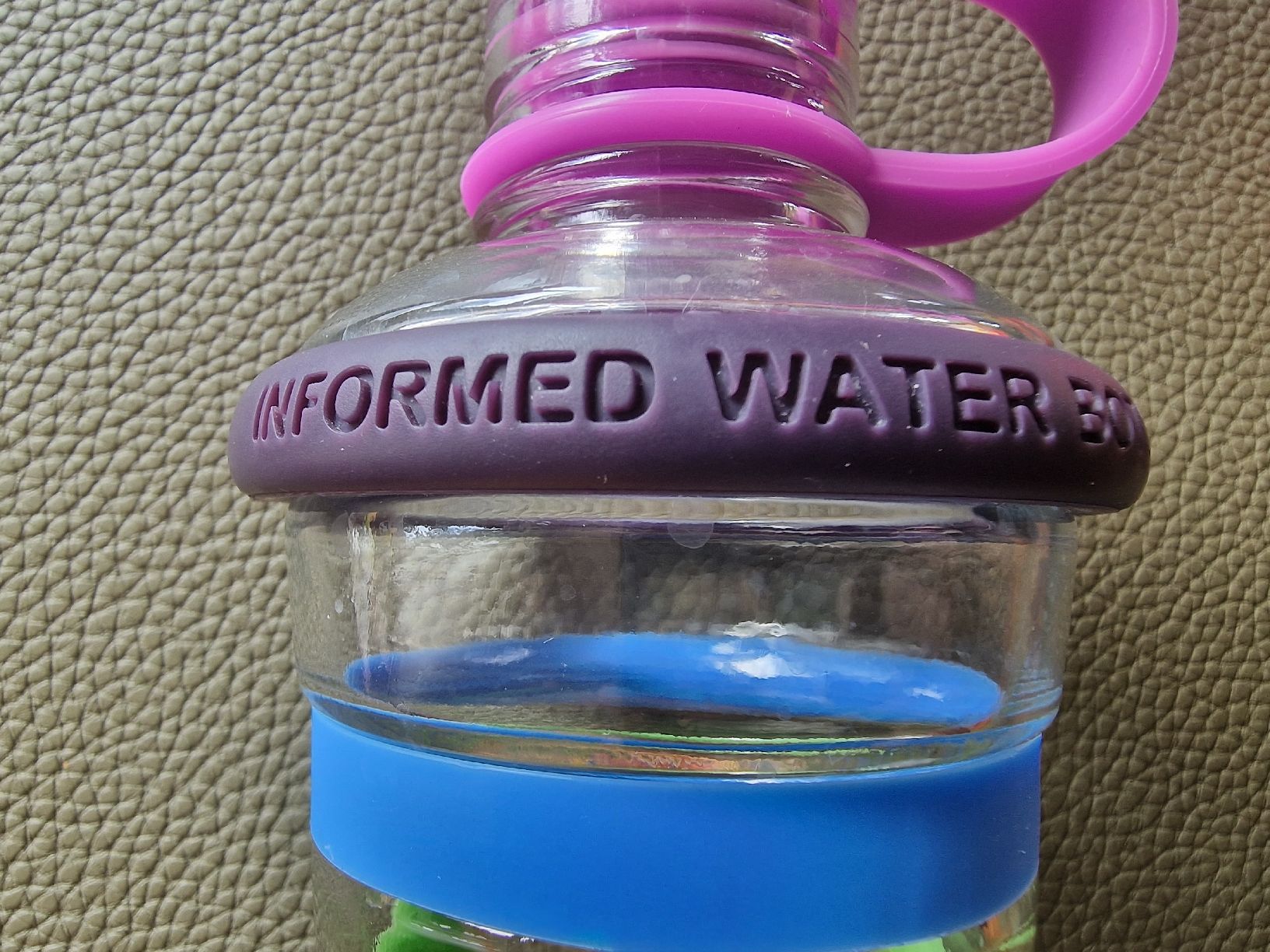 Borracce & Thermos: Trinkflasche/Yogaflasche – Usato da Eglisau venduto da mmkristall 2