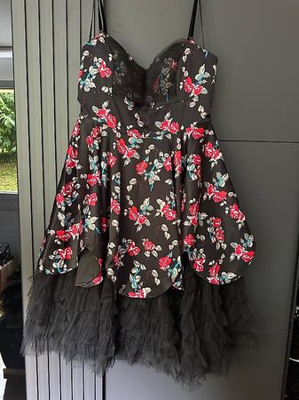 Magnifique robe bustier style pin-up