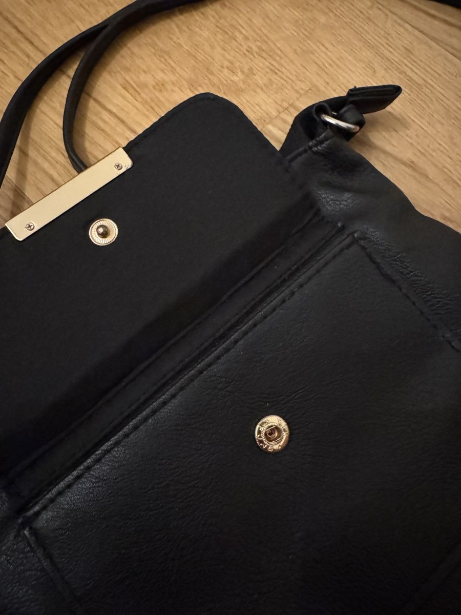 Taschen für Damen: Handtasche, schwarz, Kunstleder – Neu (gemäss Beschreibung) aus Luzern von emm_nw8g 2