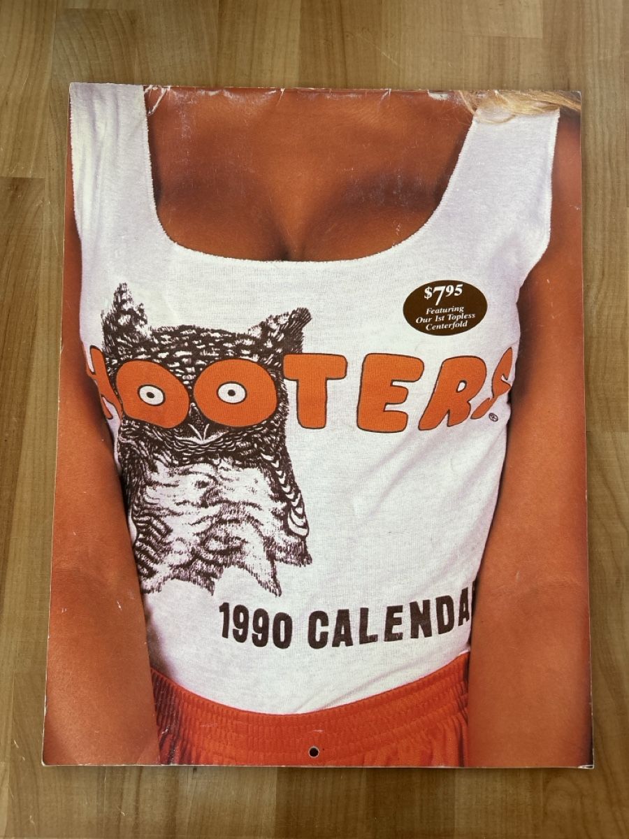 Kalender: Hooters Kalender von 1990 – Gebraucht aus Rümlang von euqinom16