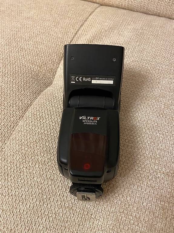 Flashs: Speedlight JY680CH  Aufsteckblitz – D'occasion à Cazis par The_Chance 1