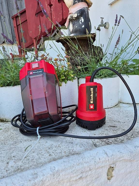 Pompes et pièces: Einhell Akkupumpe – D'occasion à Mörschwil par Koi50