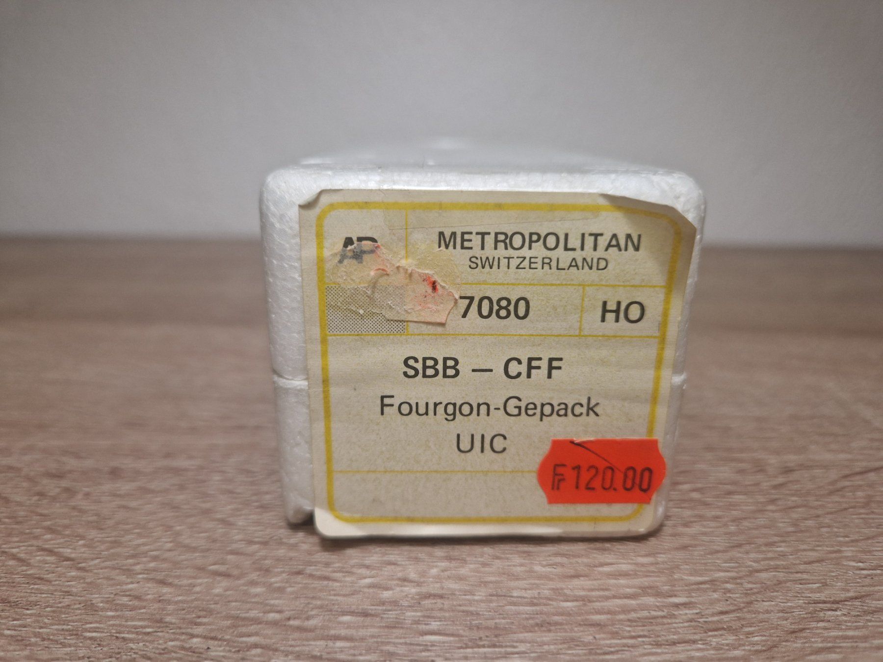 Metropolitan Modellini di ferrovie: Metropolitan 7080 Gepäckwagen SBB H0 – Usato da St-Aubin-Sauges venduto da tantome 6